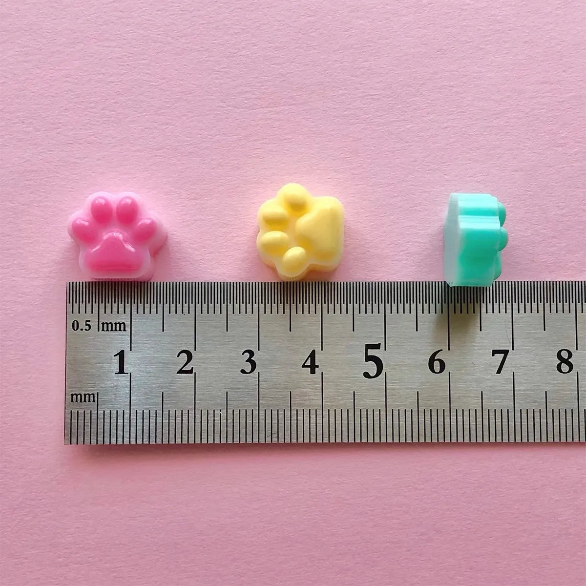 Direct delivery from Japan: Mass-produced meat balls, 30 pieces, Paw Pad Silicone Mold – 30 Cavity (B2975)