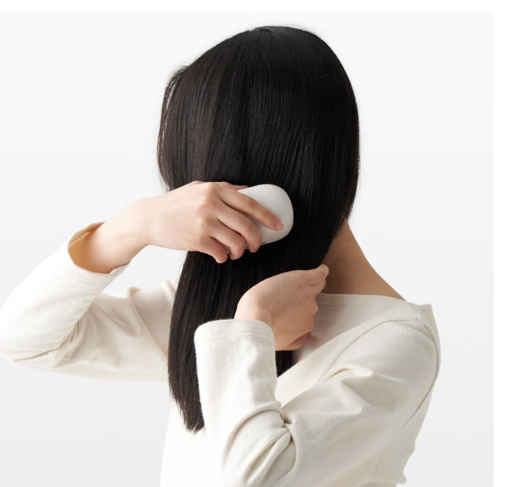 Direct from Japan: MUJI Vibrating Hair Brush (MJ203)