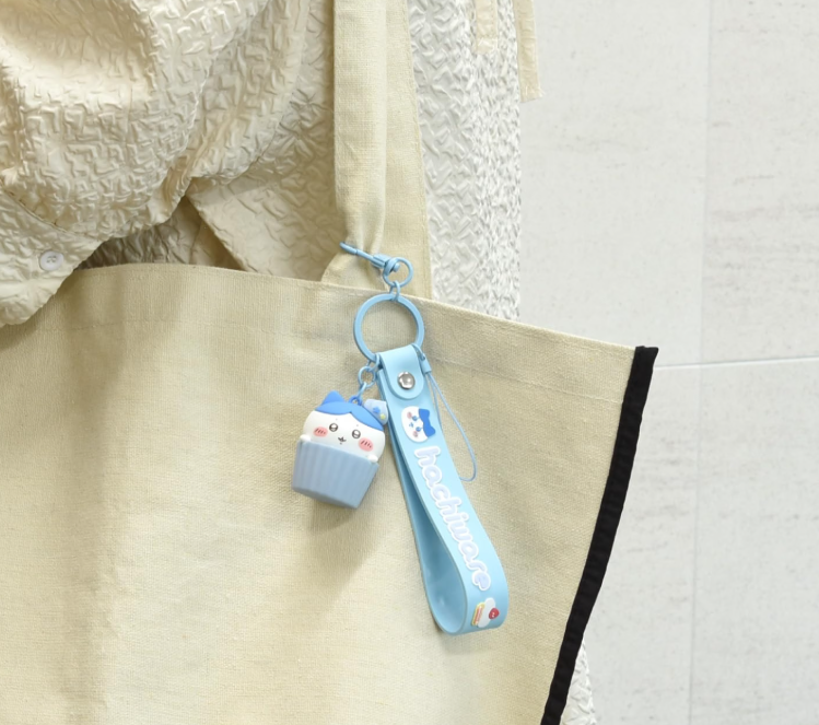 Direct from Japan: gourmandise CHIKAWA 3D Figurine Wrist Strap (B3831)
