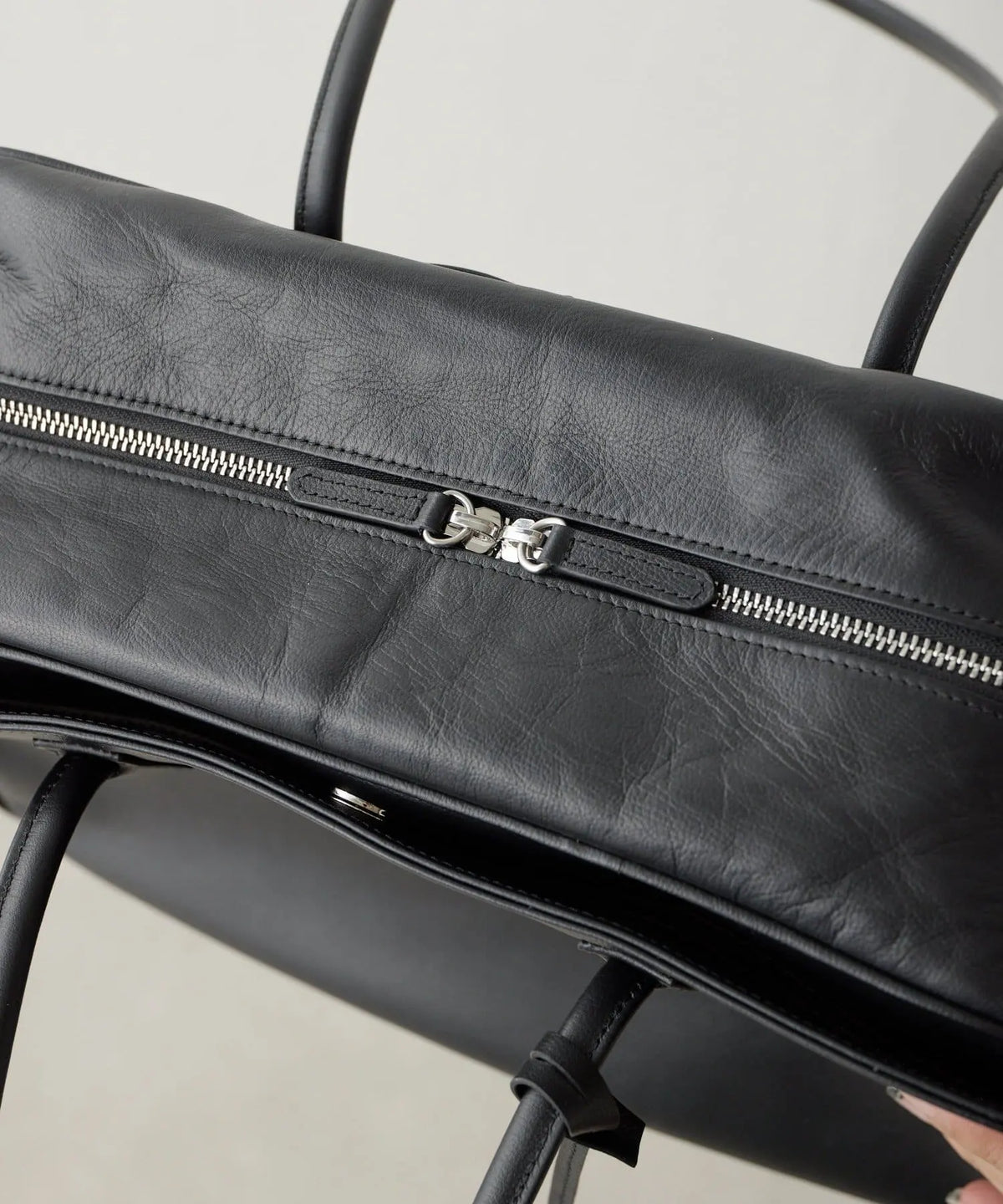 [Customer provided photo, ships mid-Nov] Direct from Japan: Made in Bangladesh ear PAPILLONNER "A4-compatible/Large Capacity" Premium Leather Doctor Boston Bag (B3892)