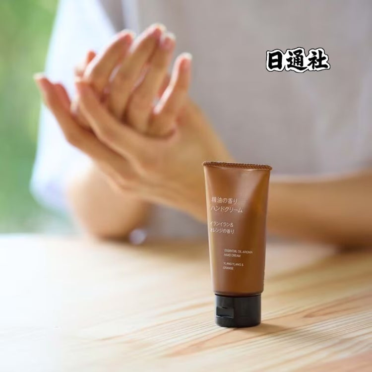 日本製：無印良品 エッセンシャルオイルハンドクリーム (B3248)